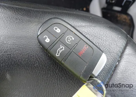 2017 Chrysler Pacifica Touring-L из США, поврежденный, VIN 2C4RC1BG4HR795053